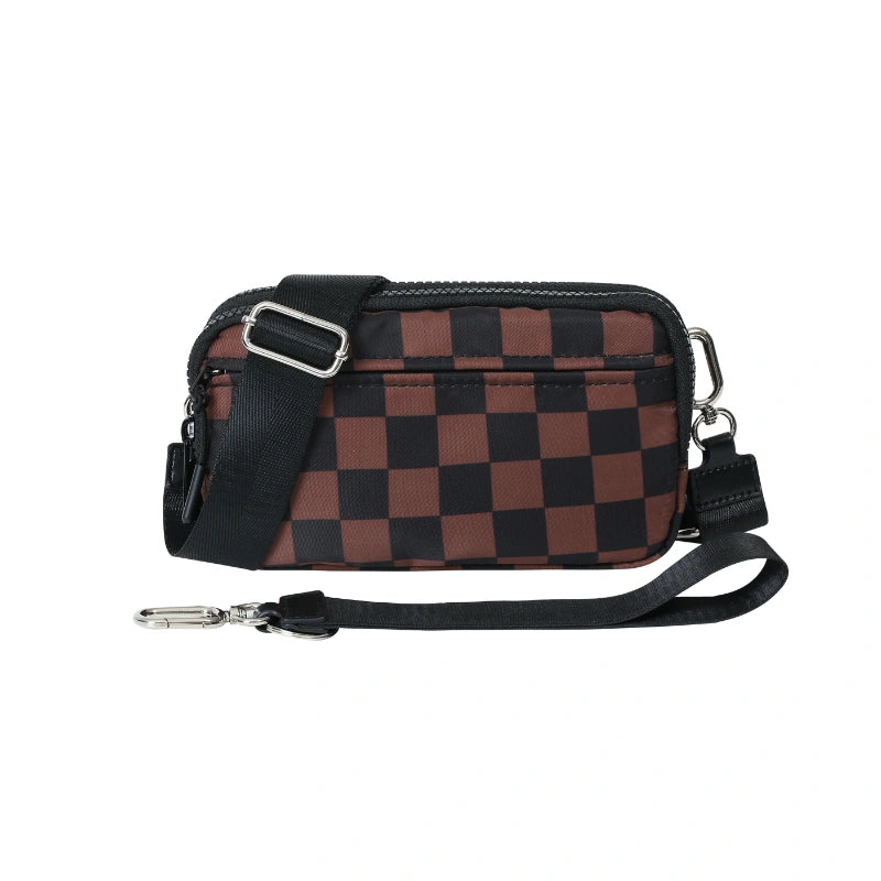 conic-gradient(from 90deg, #845440 25%, #2d2e30 0 50%, #845440 0 75%, #2d2e30 0)
